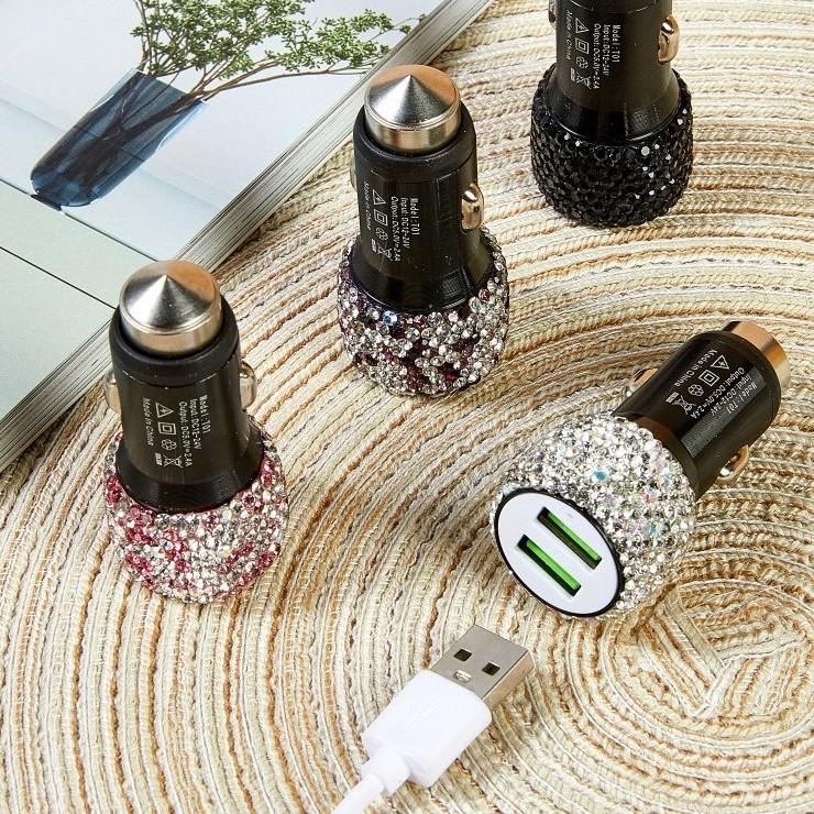 車内用USB充電器 シガーソケット用USB充電器 カー用品 車用品 車用