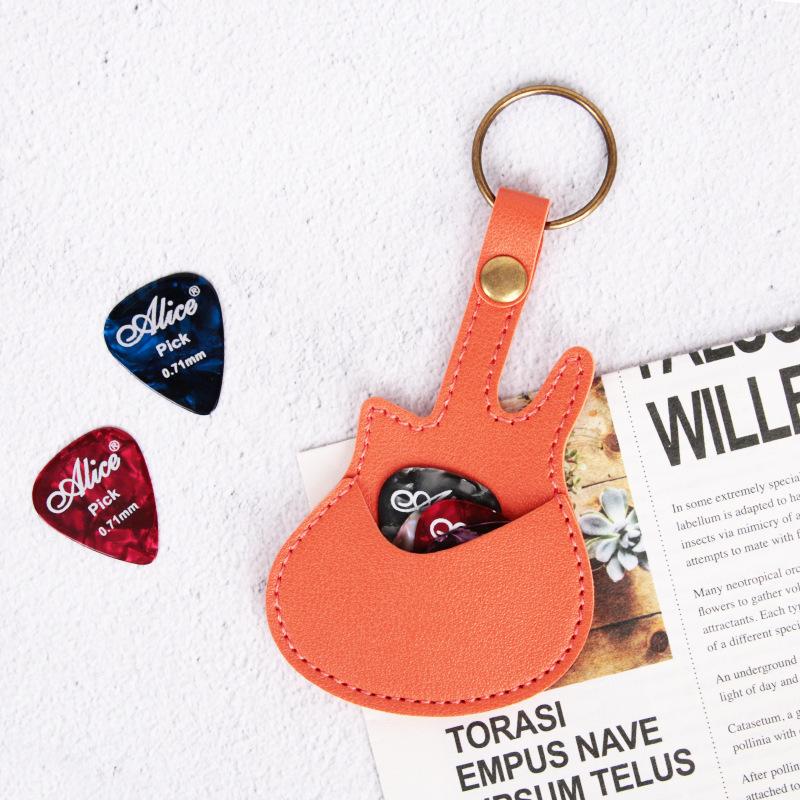 たかみ様のギターのキーホルダーとピック Amazon.co.jp: ギターピック、セットピック、ギターキーホルダー