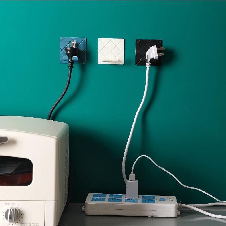ケーブルクリップ ケーブルホルダー コード 収納 電源プラグフック 強力粘着 粘着フック ケーブルフック プラグフック 折りたたみ式 粘着式