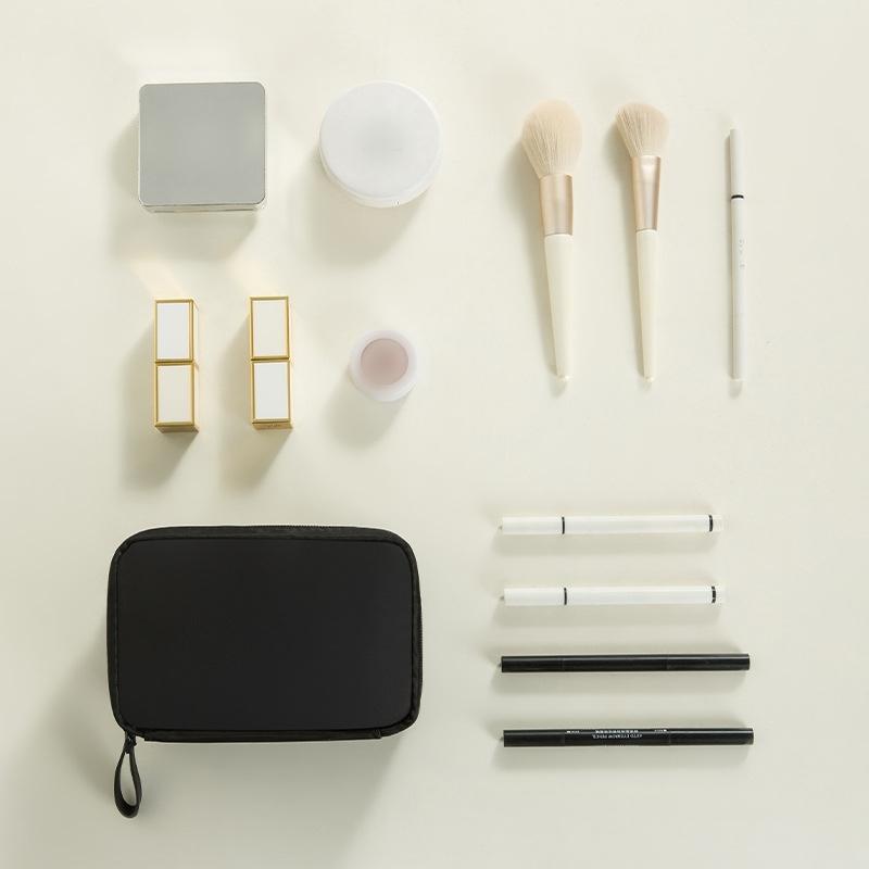 化粧ポーチ メイクポーチ コスメポーチ 大容量 ファスナー 収納 整理 小物入れ シンプル おしゃれ 機能的 便利 旅行 普段使い トラベル メイク雑 | ブランド登録なし | 03