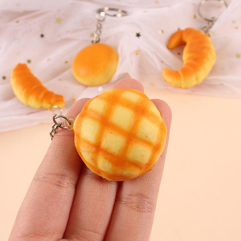 plusnao（プラスナオ） キーホルダー キーリング パン スクイーズ 香り