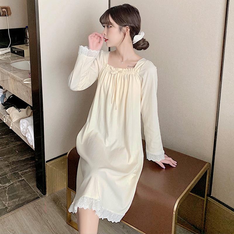 定価3万以上◾️新品◾️MAISON DU SOIR ナイトウェア上下セット P26 plusnao（プラスナオ） ネグリジェ 長袖 レディース ナイトウェア