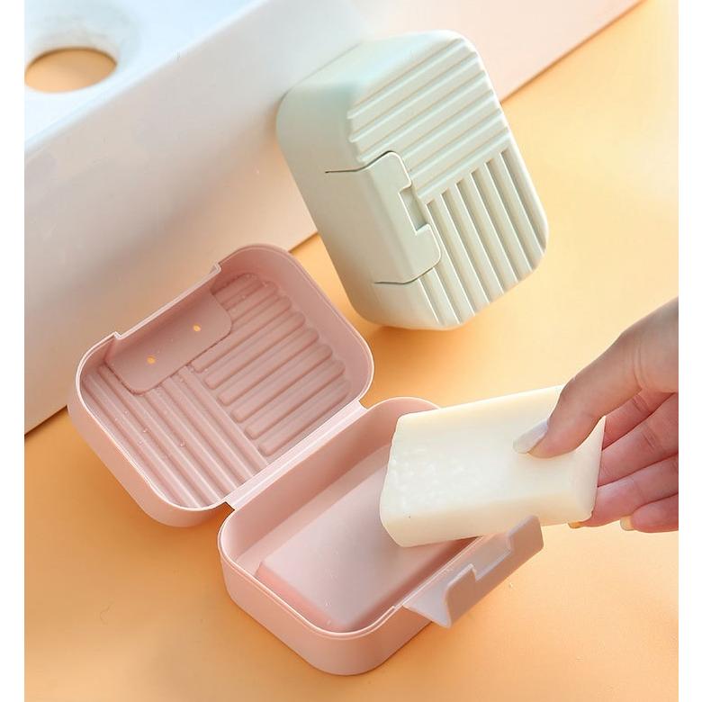 plusnao（プラスナオ） 石鹸ケース 石鹸入れ 石鹸箱 ふた付き 持ち運び