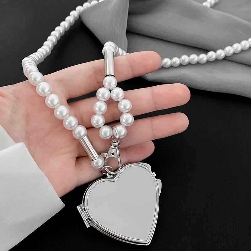 コンパクトミラー 手鏡 ショルダーストラップ付き レディース ハート型