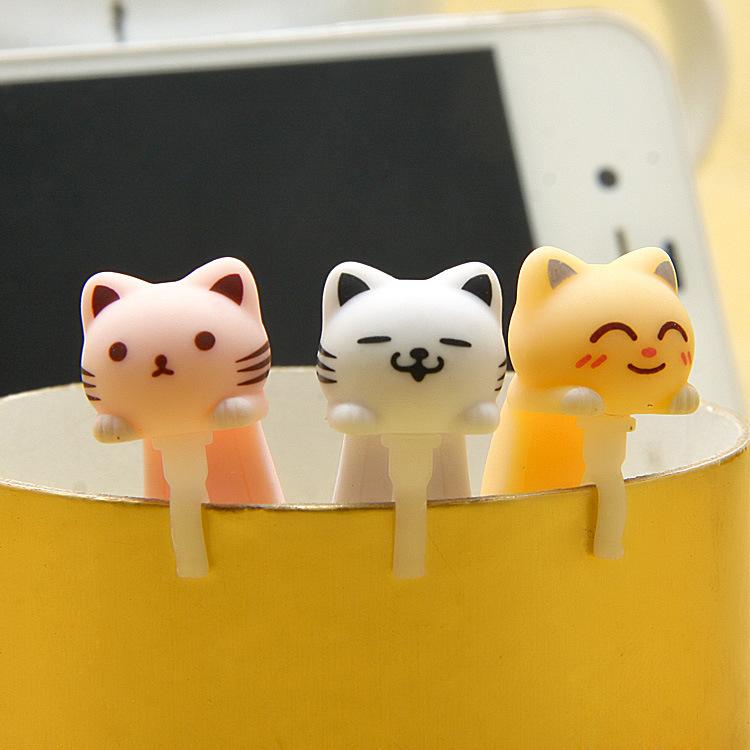 イヤホンジャックカバー イヤホンジャックピアス スマホピアス ねこ