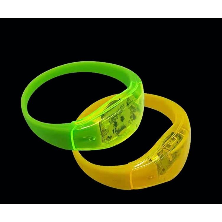 plusnao（プラスナオ） ブレスレット 腕輪 アームバンド 光る LED