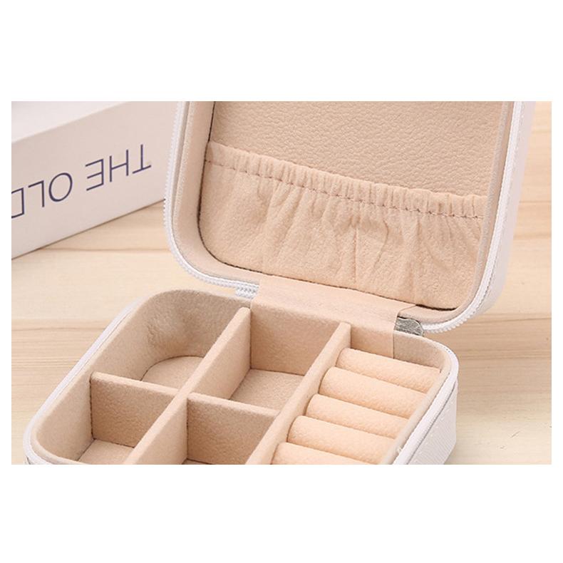 plusnao（プラスナオ） アクセサリーケース ジュエリーボックス 携帯用