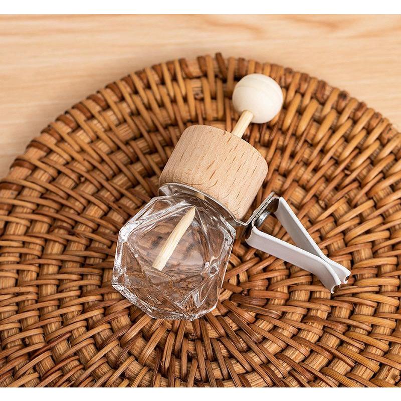 車用香水瓶 カーアクセサリー アロマディフューザーボトル 芳香剤