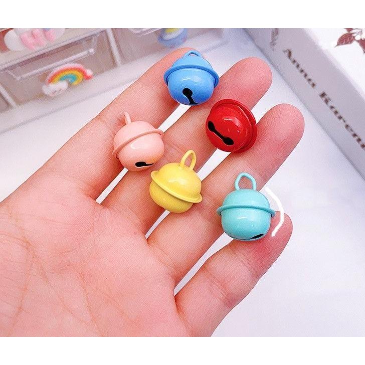 チャーム　ハンドメイド(5個セット) 鈴 すず 5個セット アクセサリーパーツ 金属パーツ チャーム 手芸用品