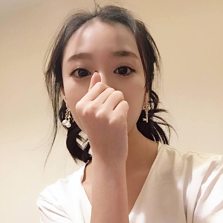 ピアス イヤリング レディース 女性向け 十字架 クロス おしゃれ クール かっこいい 可愛い 揺れる パール風パーツ 真珠風パーツ フェイクパールパ プラスナオ Paypayモール店 通販 Paypayモール