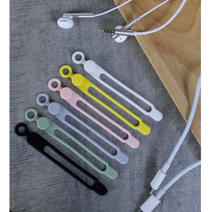 イヤホンケーブルクリップ コードクリップ コード まとめる 便利グッズ 6個 ケーブルクリップ 6個セット 6色 コードクリップ イヤホンクリップ