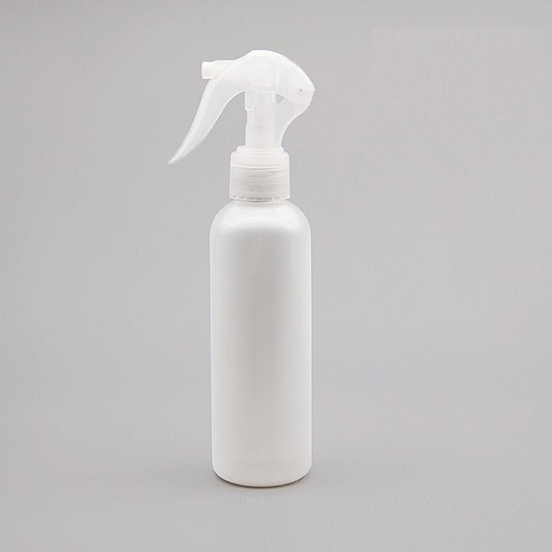 霧吹き スプレーボトル 詰め替え容器 200ml スプレイヤー 水やり ガーデニング用品 園芸用品 半透明 多用途 美容師 トリマー メイク ロック付｜plusnao｜08