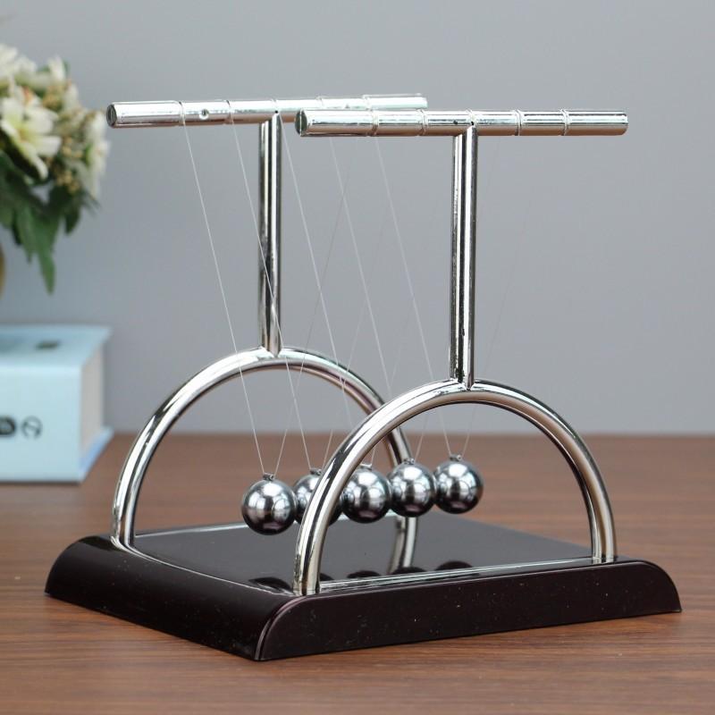 plusnao（プラスナオ） 振り子 ニュートンのゆりかご インテリア雑貨