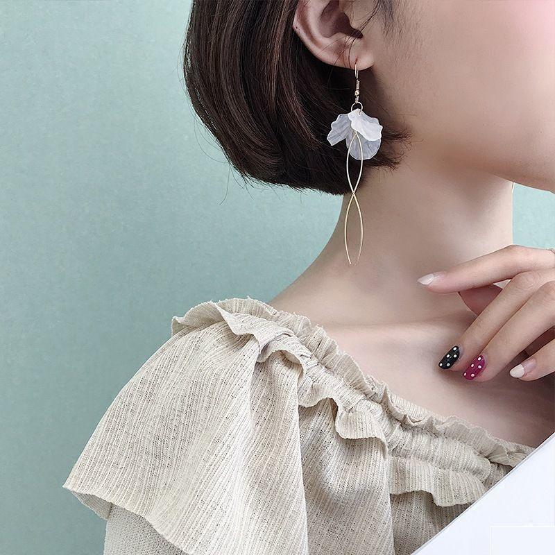 plusnao ピアス レディース 女性用 お花 フラワー 長い 揺れる 大ぶり 