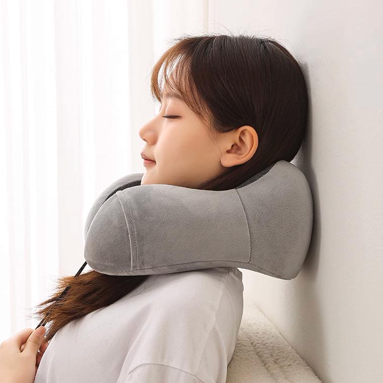 ネックピロー 安眠グッズ U字型 首枕 クッション 枕 ポケット付き