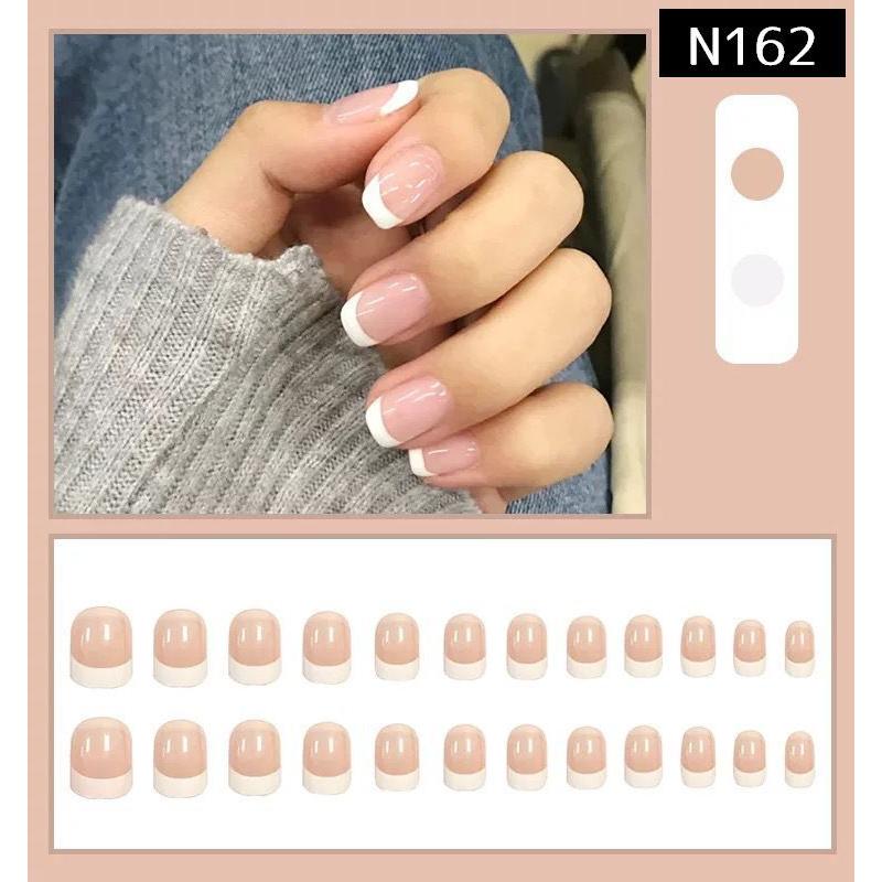 ネイルチップ つけ爪 24枚セット 12サイズ 貼るネイル ラインストーン