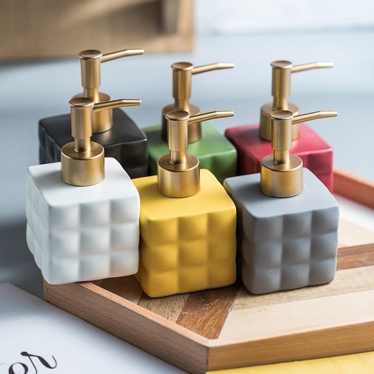 plusnao（プラスナオ） ソープボトル ディスペンサー 220ml 詰め替え