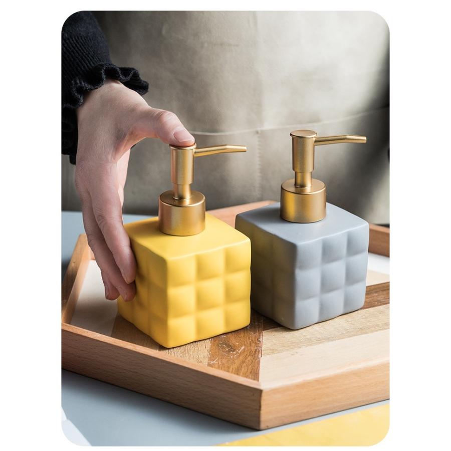 plusnao（プラスナオ） ソープボトル ディスペンサー 220ml 詰め替え