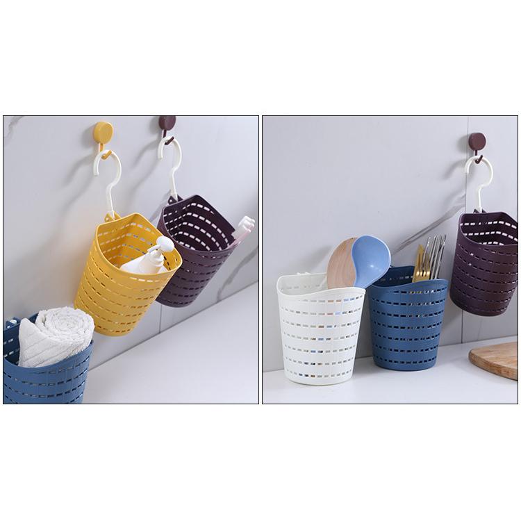 plusnao 収納バスケット フック付き 壁掛け 吊り下げ 壁面収納