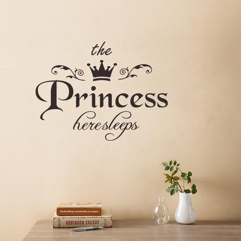 素敵な ウォールステッカー 壁紙シール モノトーン はがせる 王冠 クラウン プリンセス ガーリー 英字 アルファベット 英文 窓 ガラス 壁シール おしゃれ590円 Aynaelda Com