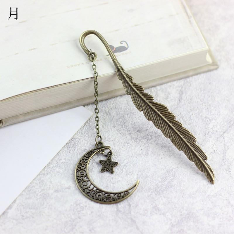 しおり　ブックマーカー❁クリスマス柄　ベリーブーケ しおり ブックマーカー❁クリスマス柄 ベリーブーケ