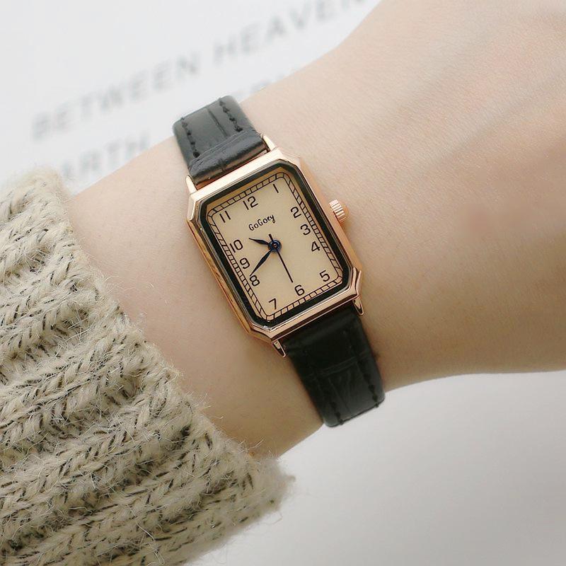 【稼働/新品電池】グッチ　ホースビット　スクエア　腕時計　クォーツ　ブラウン 稼働/新品電池】グッチ ホースビット スクエア 腕時計 クォーツ