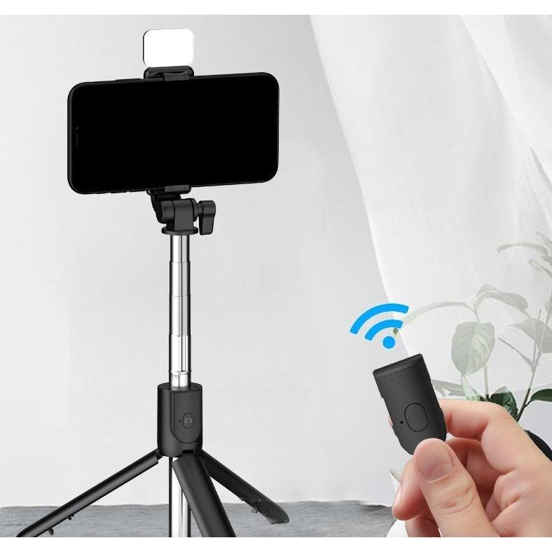 セルカ棒 自撮り棒 LEDライト Bluetooth リモコン付き USB充電 三脚