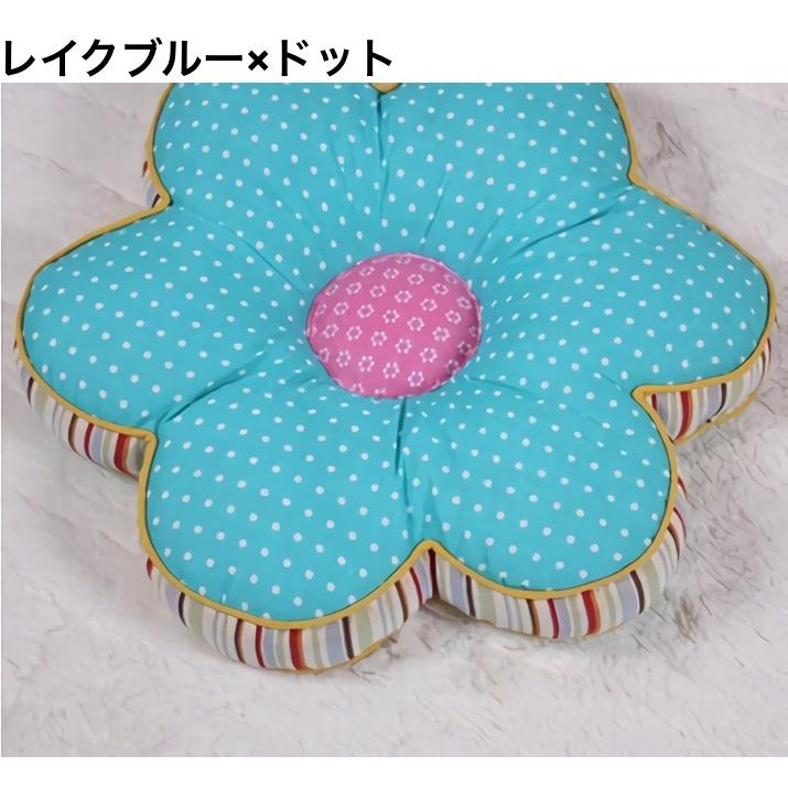 お花クッション　白青水色 お花クッション 白青水色