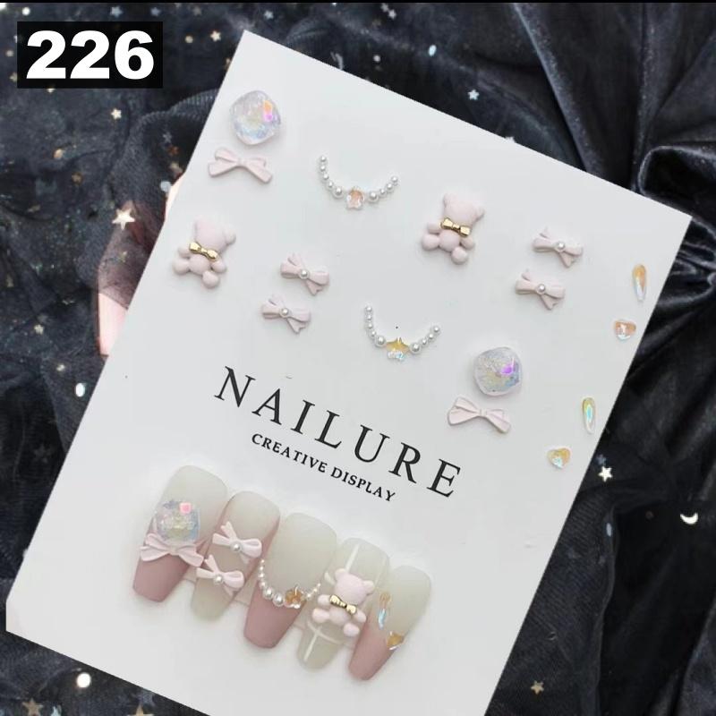 ネイルパーツ まとめ売り 大量 デコパーツ キラキラ ビジュー