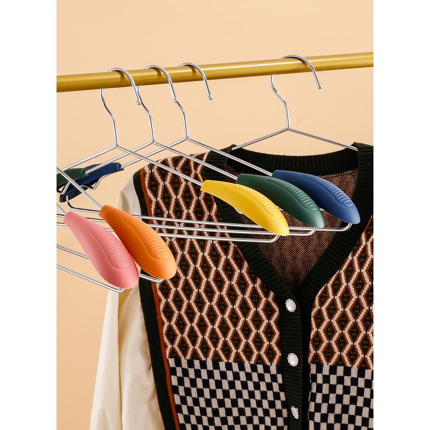 新品未使用　スチール　ハンガー　滑り止め止めなし　45本 新品未使用 スチール ハンガー 滑り止め止めなし 45本