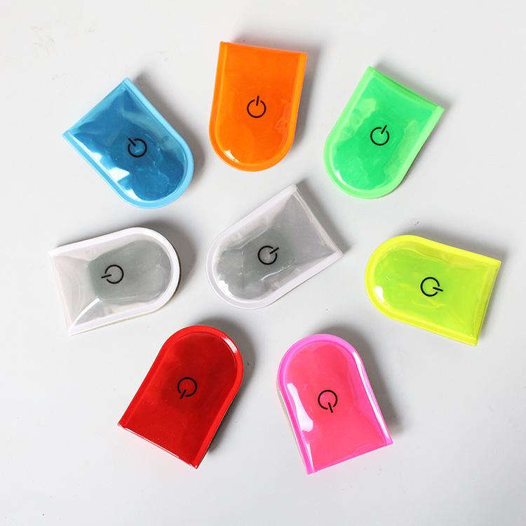 plusnao マグネットライト 磁石式 LEDライト コンパクト 軽量