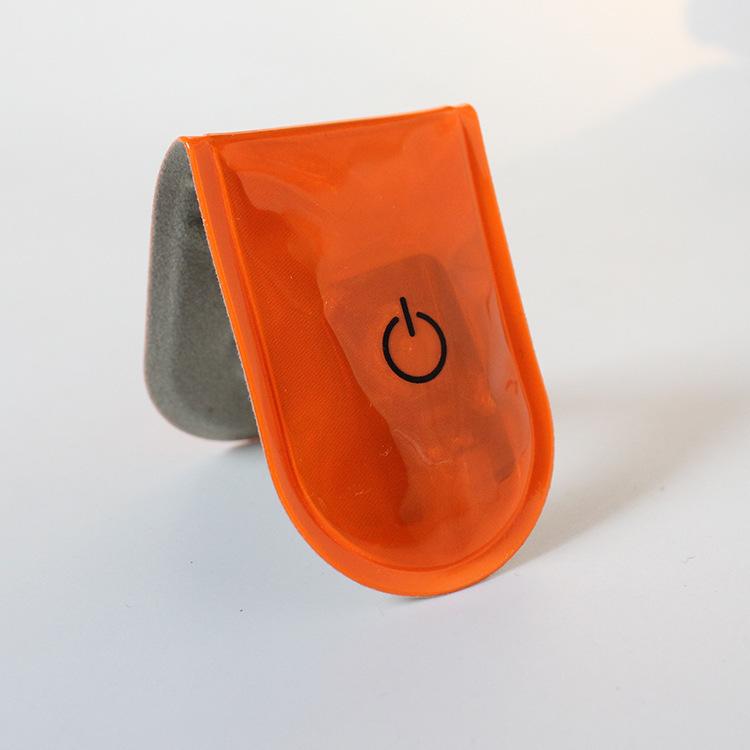 看板ライト￼ plusnao マグネットライト 磁石式 LEDライト コンパクト 軽量