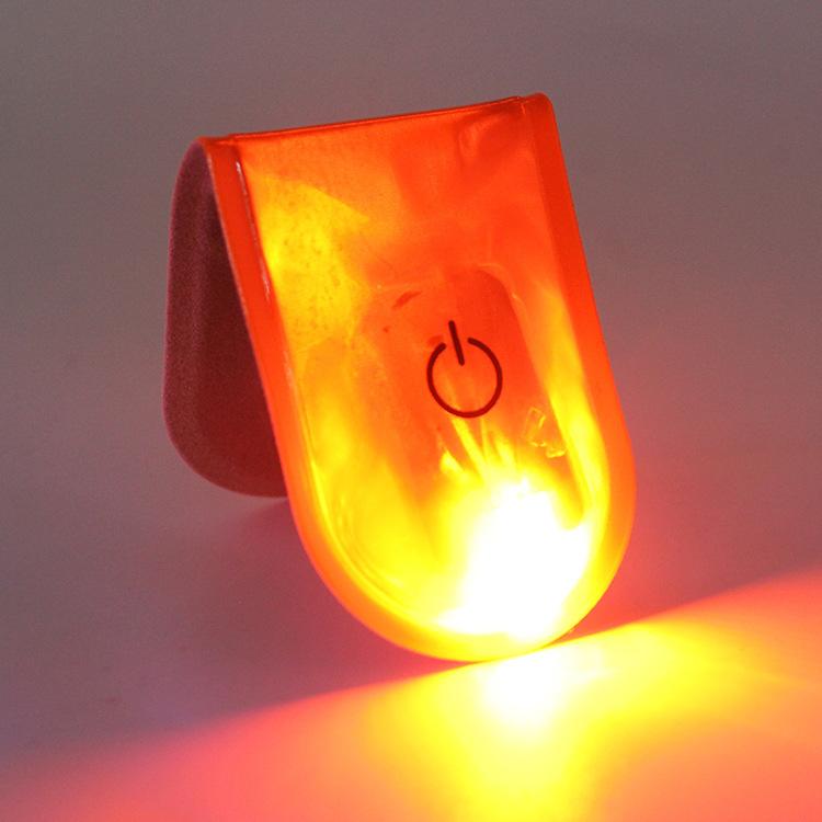 plusnao マグネットライト 磁石式 LEDライト コンパクト 軽量
