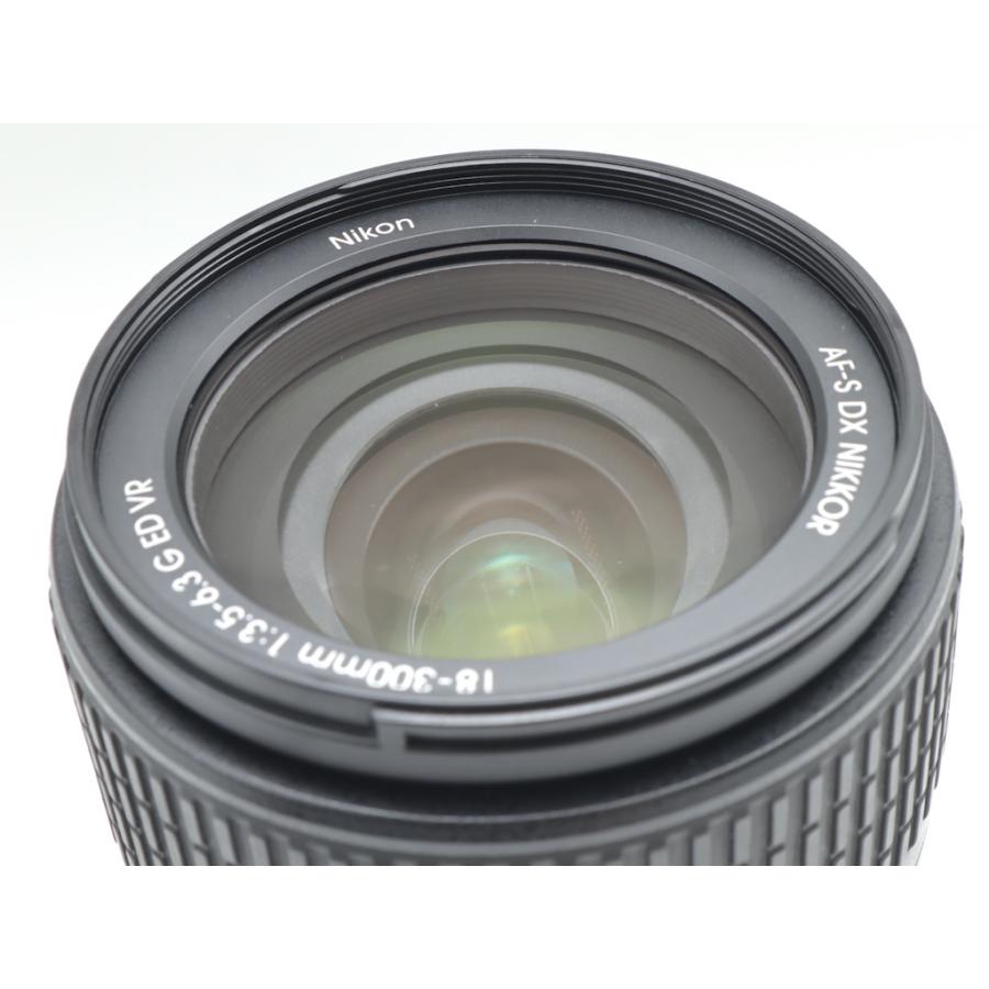 ニコン Nikon AF-S DX NIKKOR 18-300mm f/3.5-6.3G ED VR |  | 09
