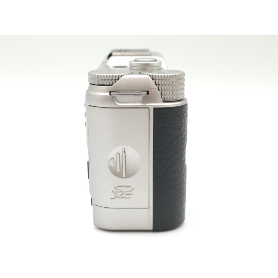 ペンタックス PENTAX ミラーレス一眼 Q10 ボディ シルバー |  | 08