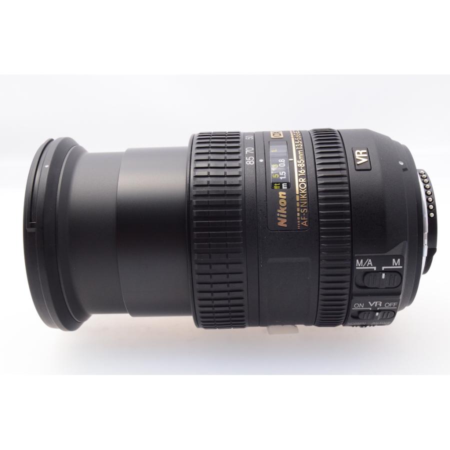 ニコン Nikon AF-S DX NIKKOR 16-85mm f/3.5-5.6G ED VR |  | 04