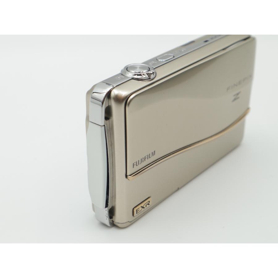 フジフィルム FUJIFILM FinePix Z800 EXR ゴールド FX-Z800EXR G |  | 06