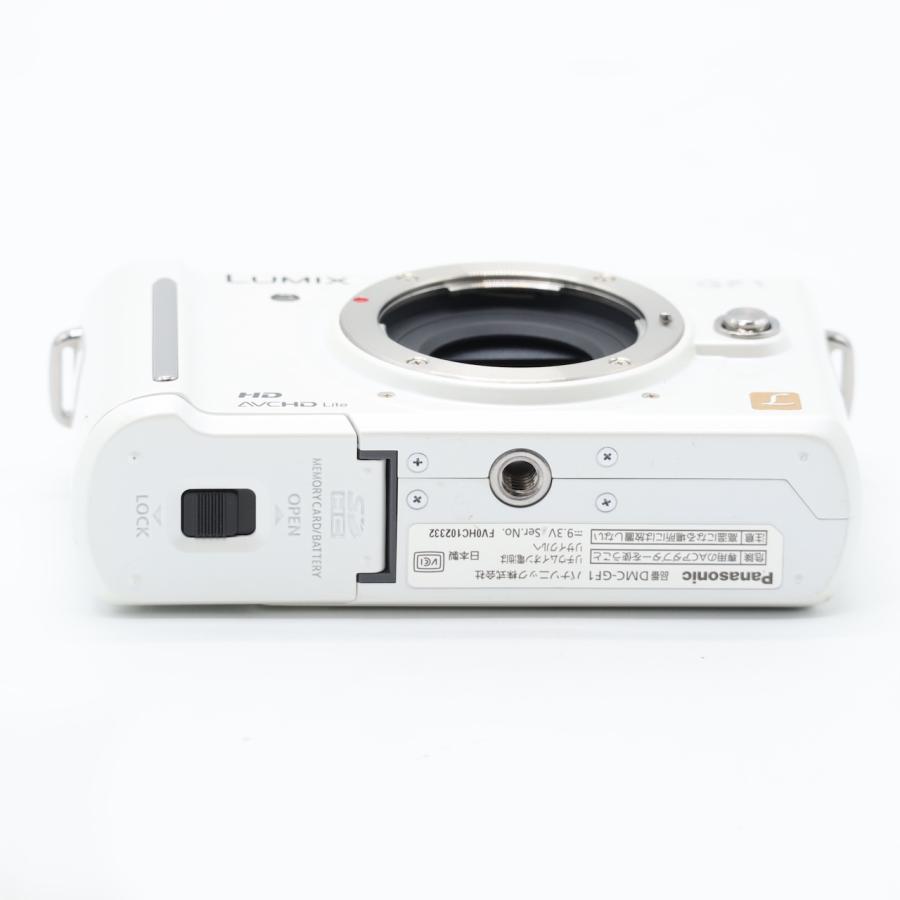 パナソニック DMC-GF1 ホワイトPanasonic LUMIX ボディ |  | 03