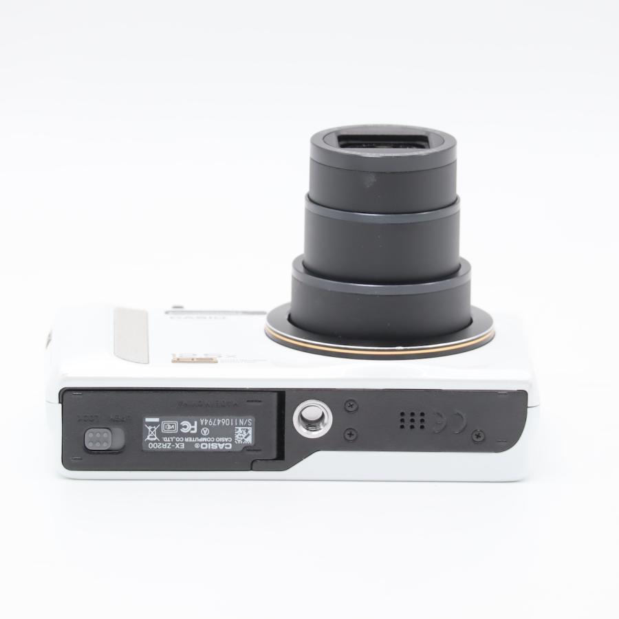 カシオ CASIO デジタルカメラ EXILIM 1610万画素 光学ズーム12.5倍 EX-ZR200WE |  | 03