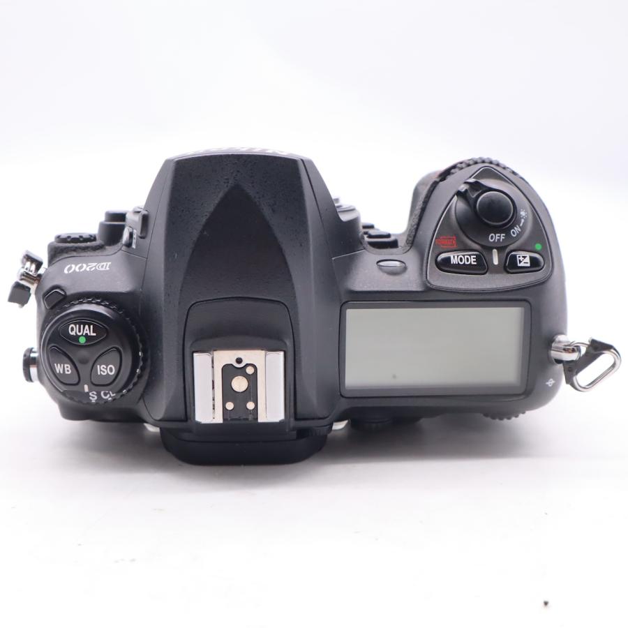 ニコン Nikon デジタル一眼レフカメラ D200 ボディ本体 |  | 02