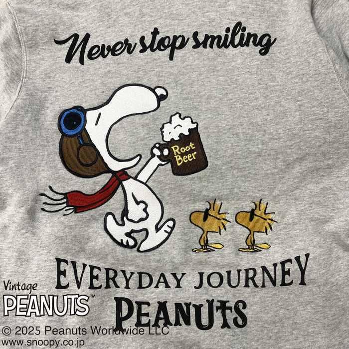 Flag staff（フラッグスタッフ） ジップアップパーカー ビール片手にご