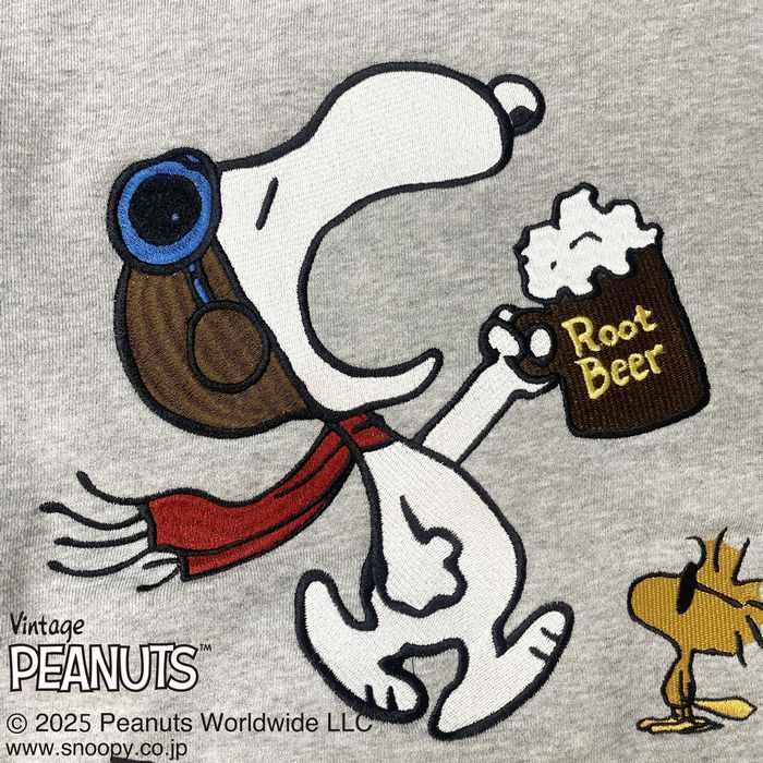 Flag staff（フラッグスタッフ） ジップアップパーカー ビール片手にご