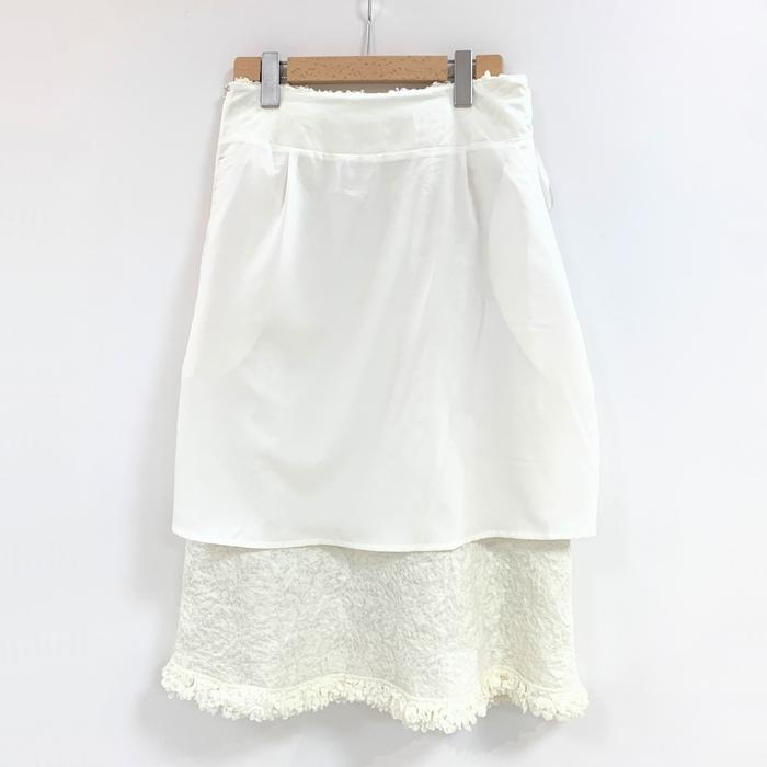 花びらフリルスカート a89-044 anana アナナ 結婚式 2次会 春秋冬 パーティー フェミニン ひざ下 裏地付き セレモニー ポケット ウエストゴム フリーサイズ 白の画像