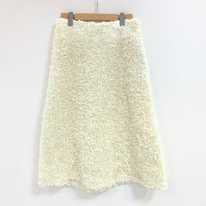 花びらフリルスカート a89-044 anana アナナ 結婚式 2次会 春秋冬 パーティー フェミニン ひざ下 裏地付き セレモニー ポケット ウエストゴム フリーサイズ 白の画像