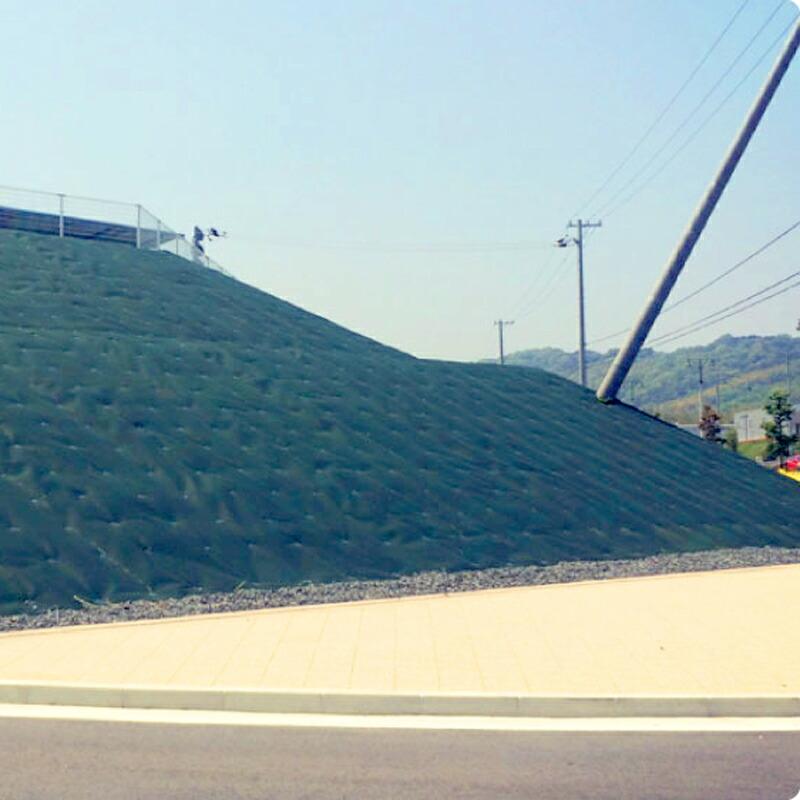 4巻 12年耐久 植樹ニューマット C-4 0.5×40m ダークグリーン 600g/m2 防草シート 谷口産業 共B 個人宅配送不可 代引不可 |  | 02