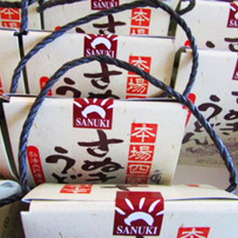 5巻 国産 荷造紐 黒 SKパワーロープ 5mm×300m 溶着品 No.5 荷物 の 荷造り 梱包 紐 ロープ 信越工業 代引不可 |  | 01