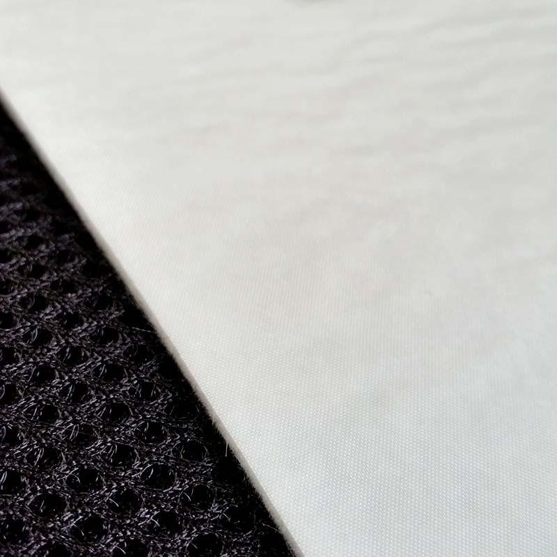 アクアベール 底面 給水マット SRG130 厚さ1.3mm 115cm×50m 遮根シート 吸水マット 貼合せ 防根 育苗 ベル開発 カ施 北海道不可 代引不可 |  | 03