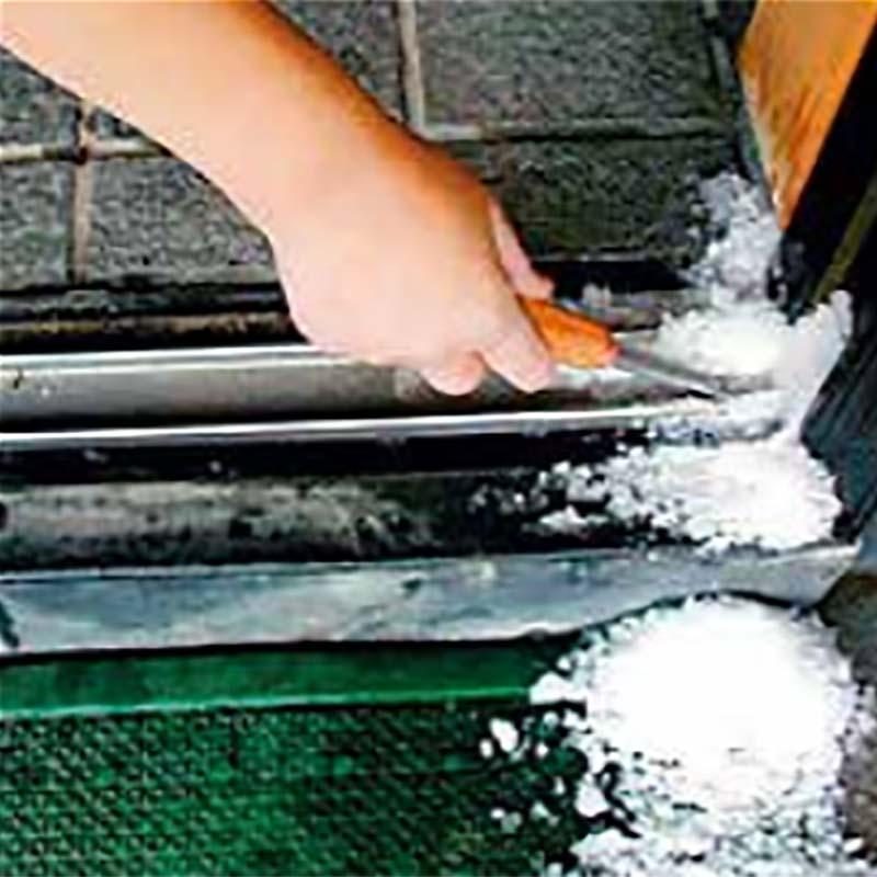 箱型敷居掃除器 スキット 11092 冬用便利用品 レール掃除用 雪の掻き出し 浅野木工所 H | 浅野木工所 | 01