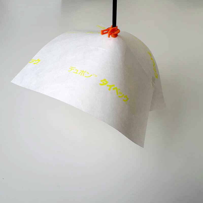 250枚入 タイベック製 ぶどう傘 (P) 27cm×27cm カサジゾウ専用 高温障害 日焼け スリップス 晩腐病対策 ブドウ ぶどう 果樹用品 果樹資材 農業資材 タS DZ |  | 01