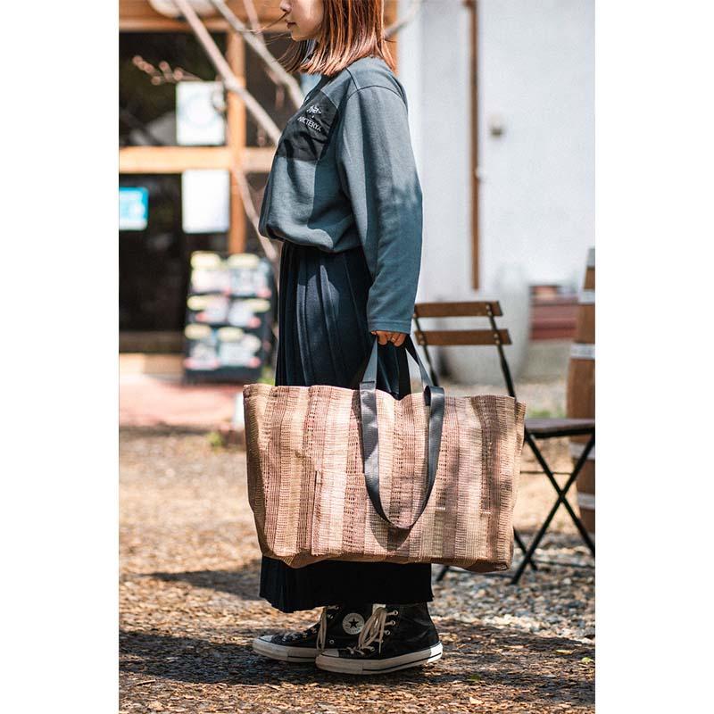 メッシュキャリーバッグ Mサイズ ブラウンストライプ 45cm×35cm 約44L TO12-2 日本ワイドクロス エコバック レジャーバック タS 代引不可 |  | 01